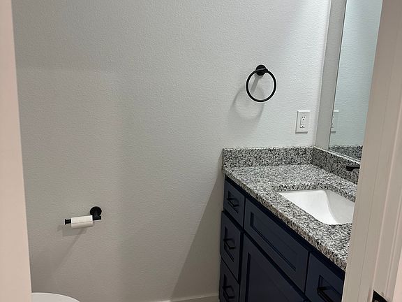 5th image of 3317 W 15th St #A