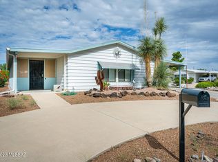 275 W Olive Dr, Green Valley, AZ 85614