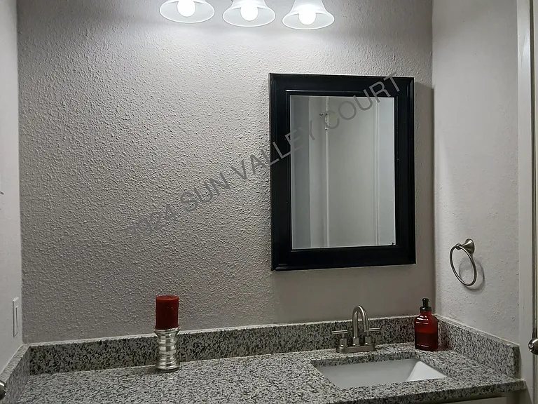 3924 Sun Valley Ct — Photo 9