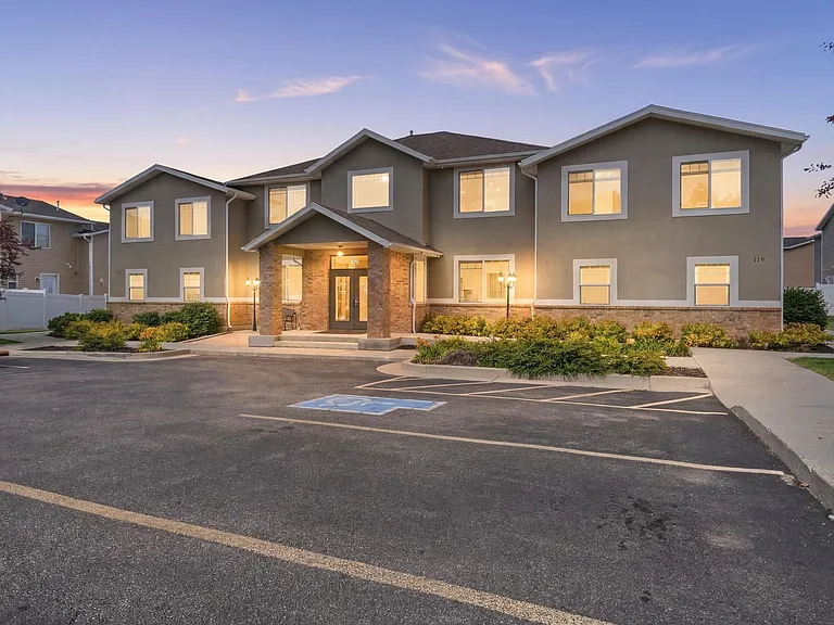 Stonebrook Apartment Homes — Photo 10
