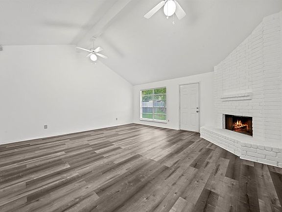 2nd image of 607 Shenandoah Drive