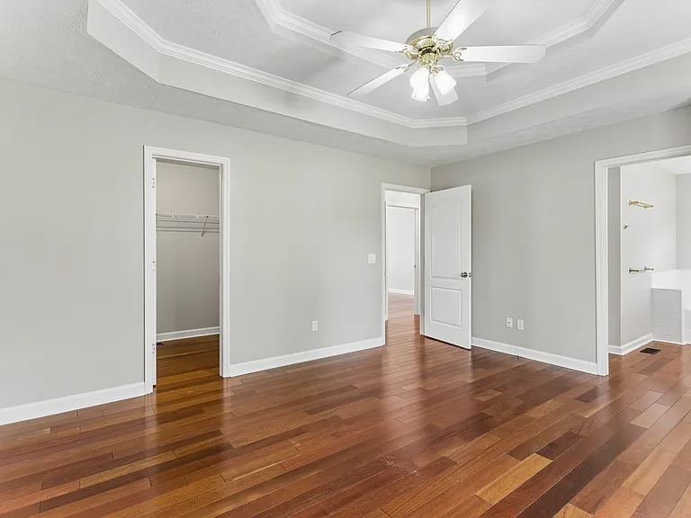 131 Savannah Ridge Dr — Photo 33