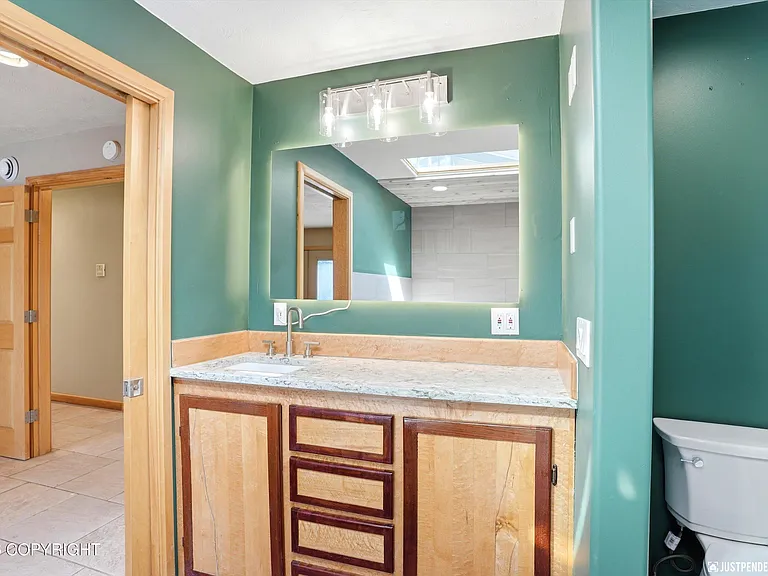 2100 Churchill Dr — Photo 33