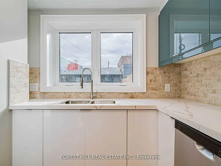 63 Argyle St #1 — Photo 3
