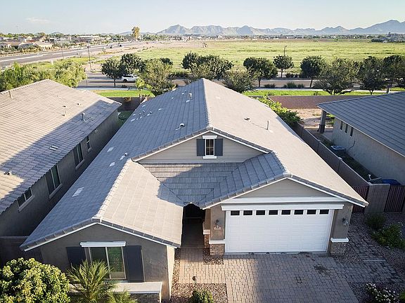 3rd image of 20753 E Canary Way