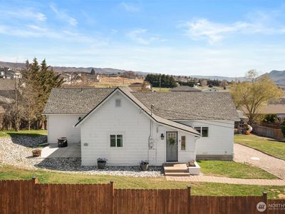 609 S Iowa Avenue, East Wenatchee, WA, 98802