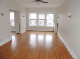 1368 W Estes Ave #2S, Chicago, IL 60626