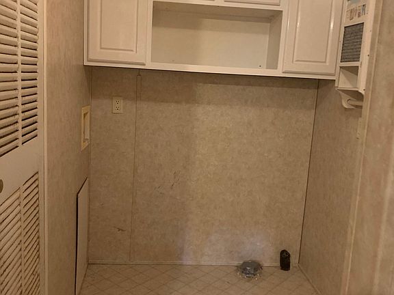 3rd image of 107 Bonnie Pl