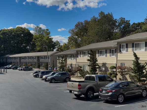 6500 Pine Bluff Blvd NW, Knoxville, TN 37909