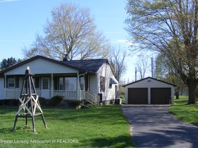 7064 E Clinton Trl, Eaton Rapids, MI, 48827