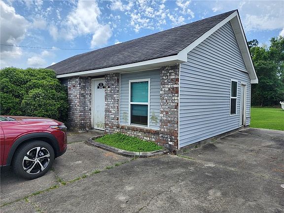 2nd image of 1320 Green Ave