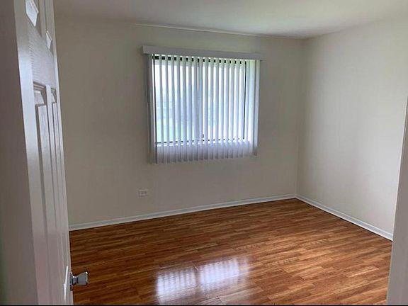 4th image of 15344 Treetop Dr APT 3B