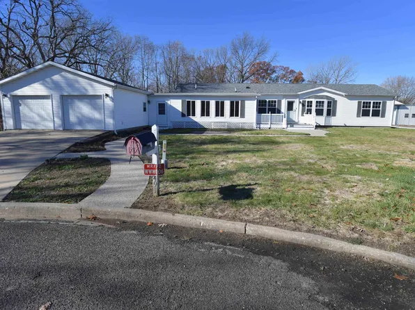 491 Whispering Winds Ct, Metamora, IL 61548