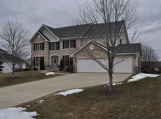 1265 Hunters Rdg W, Hoffman Estates, IL 60192