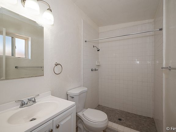 5th image of 802 E Graybill Dr #2