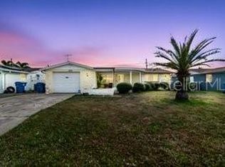 3800 Sablewood Dr, Holiday, FL 34691