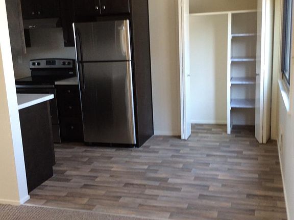 2nd image of 633 Green Ave APT 3