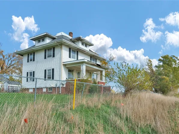 2253 73rd St #30, Van Horne, IA 52346