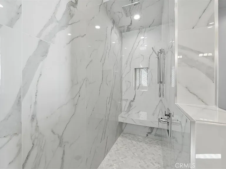 947 7th St — Photo 38