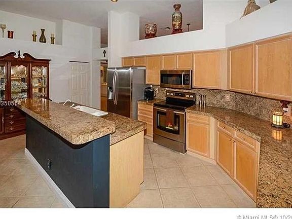 5th image of 2523 Bay Pointe Ct