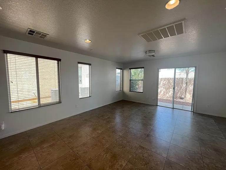 8932 Ryan Creek Ave — Photo 19