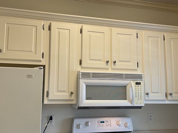 4th image of 2109 Harris Dr Unit 39