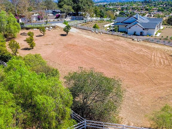 3rd image of 6100 Twin Country Ln #1