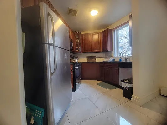 Rented by Yup Realty LLC | media 9