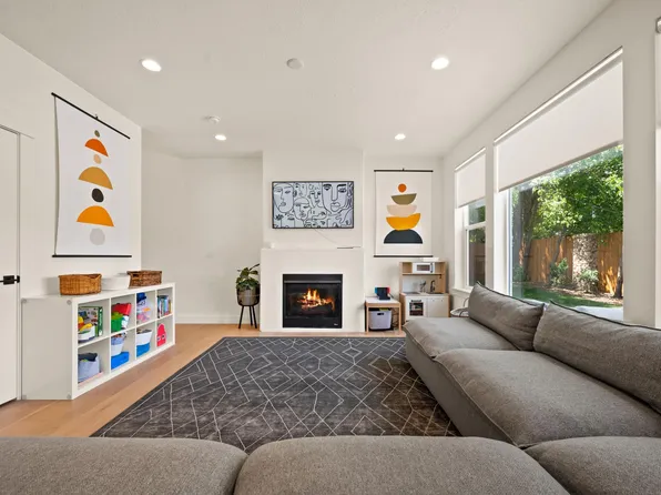 3364 S Amara Pl, Salt Lake City, UT 84106