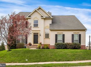 456 Countryside Rd, Seven Valleys, PA 17360