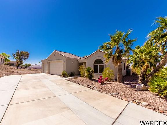 2nd image of 3780 Siesta Dr