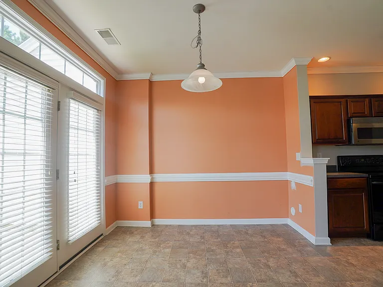 6021 Queens Walk Ct — Photo 15