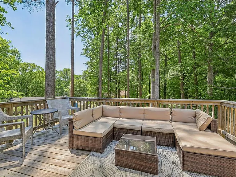 3898 Skidmore Dr — Photo 19