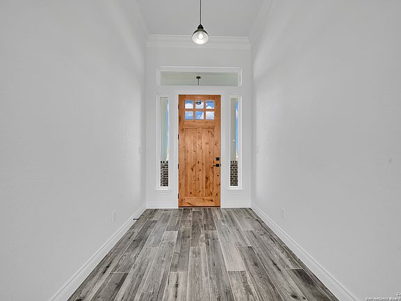 5th image of 162 Estates Dr