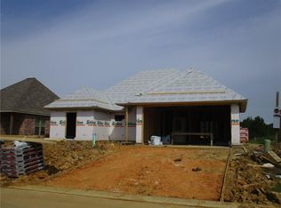 805 Pine Ridge Ct, Pineville, LA 71360