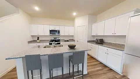 2015 Hancock Cir — Photo 2