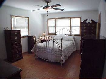 4th image of 4871 N Santa Monica Blvd #4871