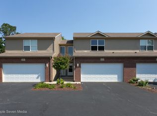 16604 Willow Walk Dr, Lockport, IL 60441