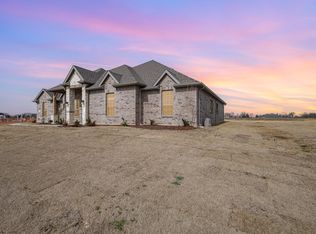 6036 Mango Dr, Sanger, TX 76266