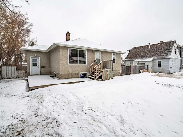 3725 45th St, Red Deer, AB T4N 1J3