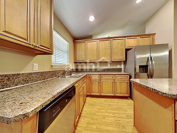 3rd image of 2132 Cherokee Cove Trl