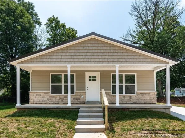 330 Hampton Court, Charlestown, IN 47111