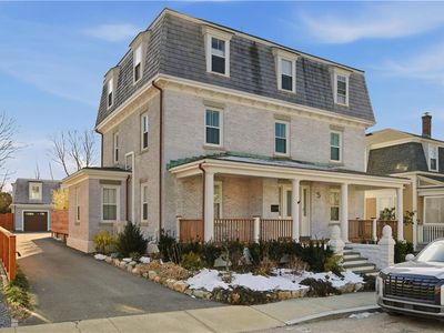 5 Dresser St, Newport, RI, 02840