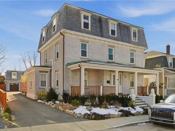 5 Dresser St, Newport, RI 02840