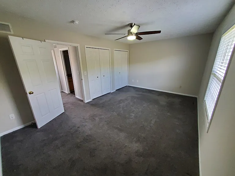 372 Angela Ln — Photo 15