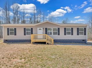 1533 Hollywood Rd, Appomattox, VA 24522