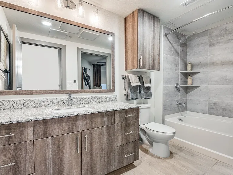 LTD West Commerce — Photo 7