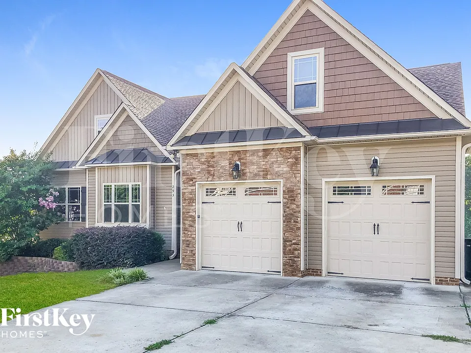 293 Majestic Oak Dr