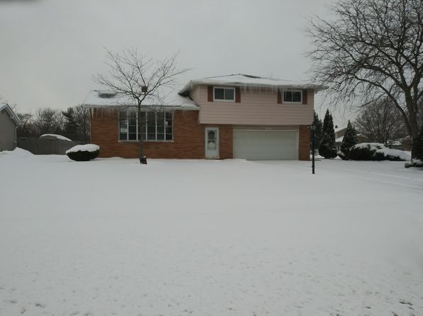1064 Blueberry Hill Dr