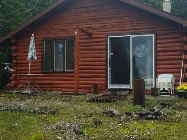 2117 Sarah Ave, Bois Blanc Island, MI 49775